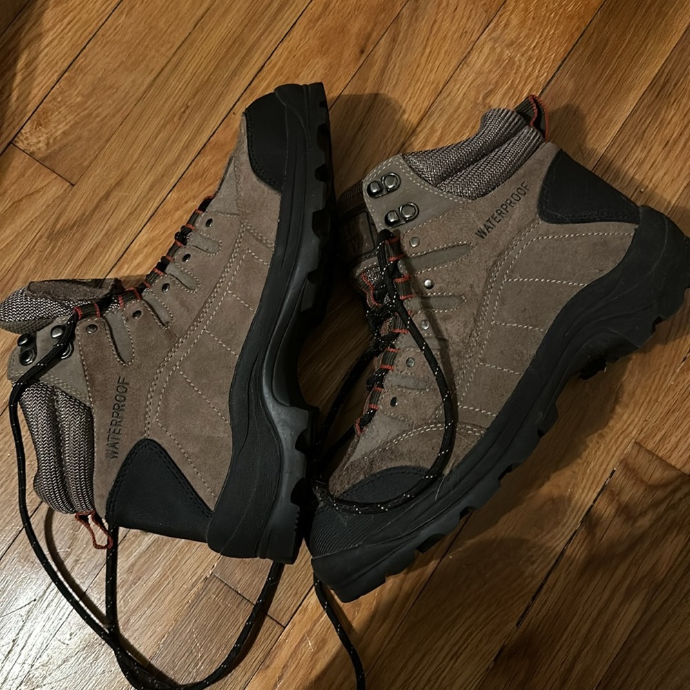 Faded Glory waterproof Hiking boot